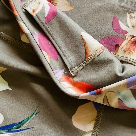 ATHLETA Women's Athletic Leggings EUC Size M - Picture 4 of 7